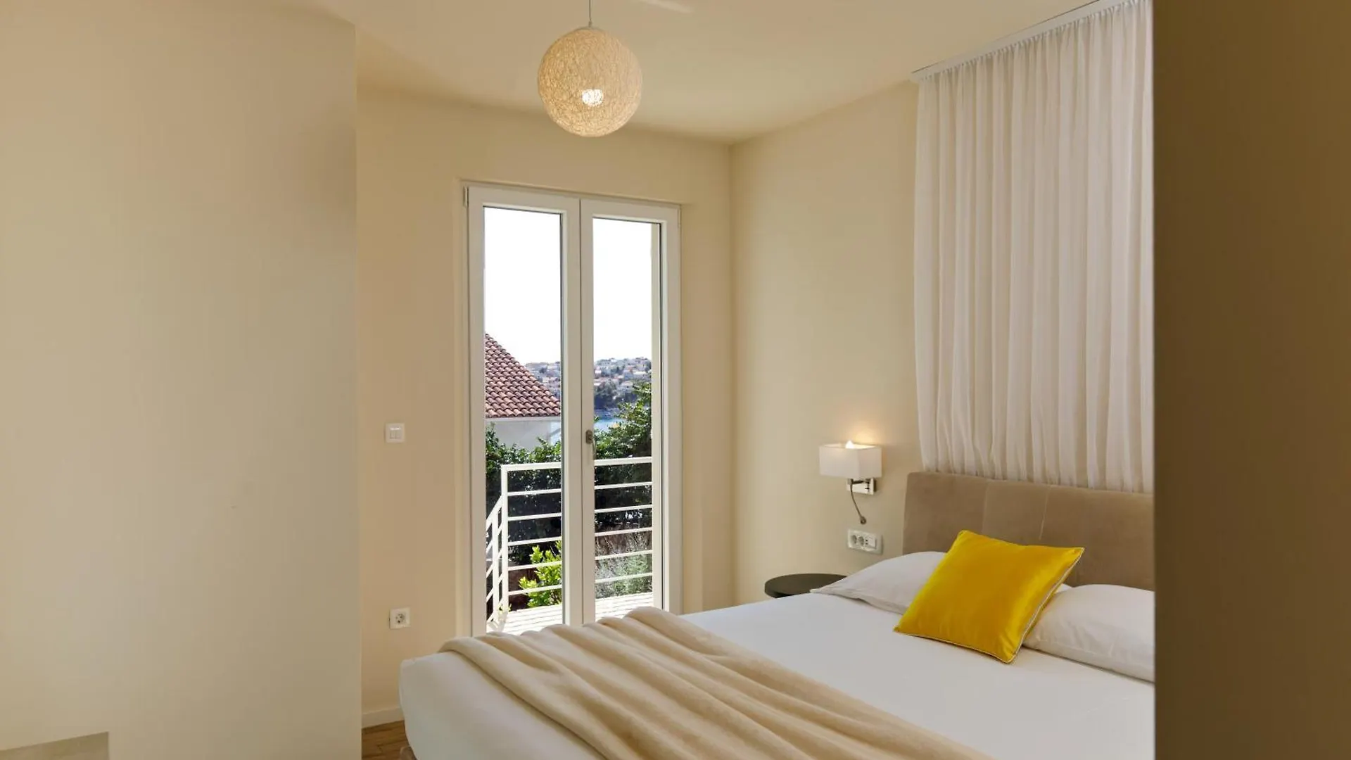 Villa Anadea With Hot Tub Overlooking Sea Trogir